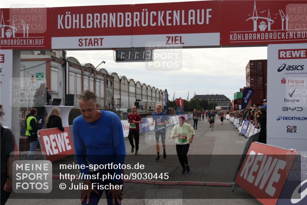 03.10.2025 - Köhlbrandbrückenlauf Julia Fischer http://msf.ph/oto/9030445 03.10.2025 16:11:14 Ziel 7291, 7363, 7515, 7591, 8059, 8220, 8490, 8592, 8923, 9201, 9218, 9710, 9726 meine-sportfotos.de