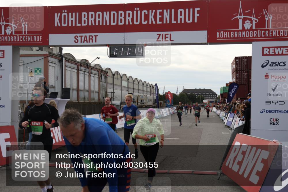 03.10.2025 - Köhlbrandbrückenlauf Julia Fischer http://msf.ph/oto/9030455 03.10.2025 16:11:15 Ziel 7291, 7363, 7515, 7591, 8059, 8220, 8490, 8592, 8923, 9218, 9710, 9726 meine-sportfotos.de
