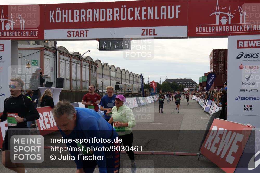 03.10.2025 - Köhlbrandbrückenlauf Julia Fischer http://msf.ph/oto/9030461 03.10.2025 16:11:15 Ziel 7291, 7363, 7515, 7591, 8059, 8220, 8490, 8592, 8923, 9218, 9710, 9726 meine-sportfotos.de