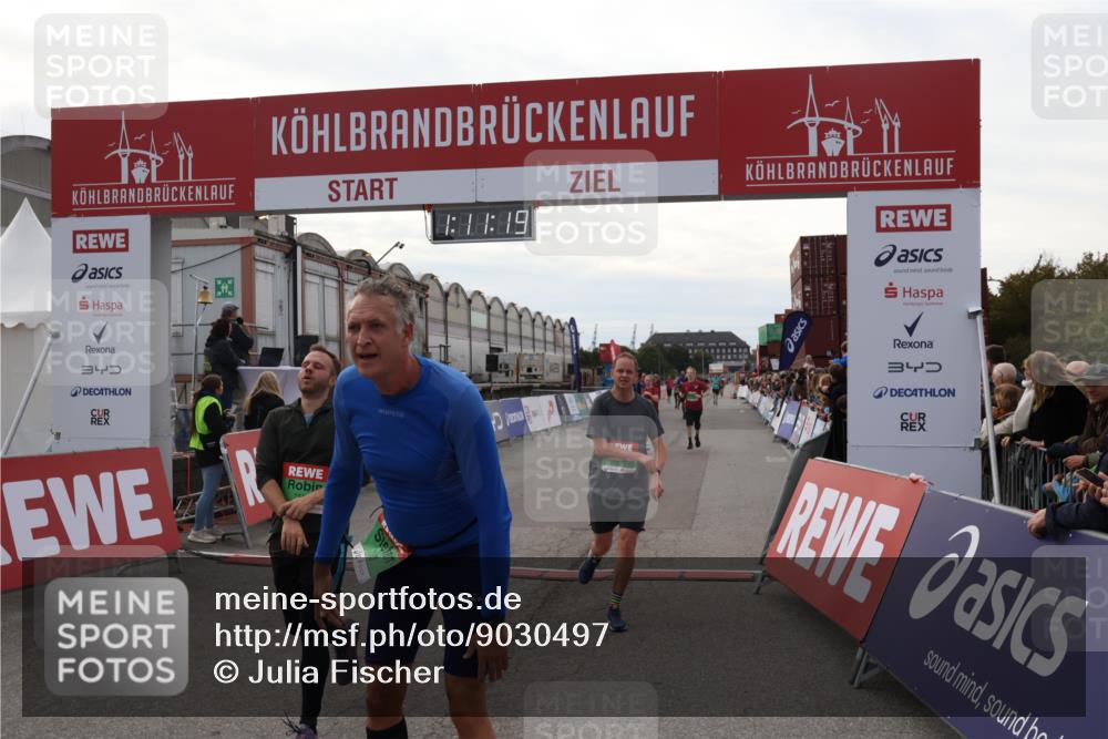 03.10.2025 - Köhlbrandbrückenlauf Julia Fischer http://msf.ph/oto/9030497 03.10.2025 16:11:20 Ziel 7291, 7363, 7515, 7591, 8059, 8592, 9067, 9068, 9218, 9597, 9710, 9726 meine-sportfotos.de