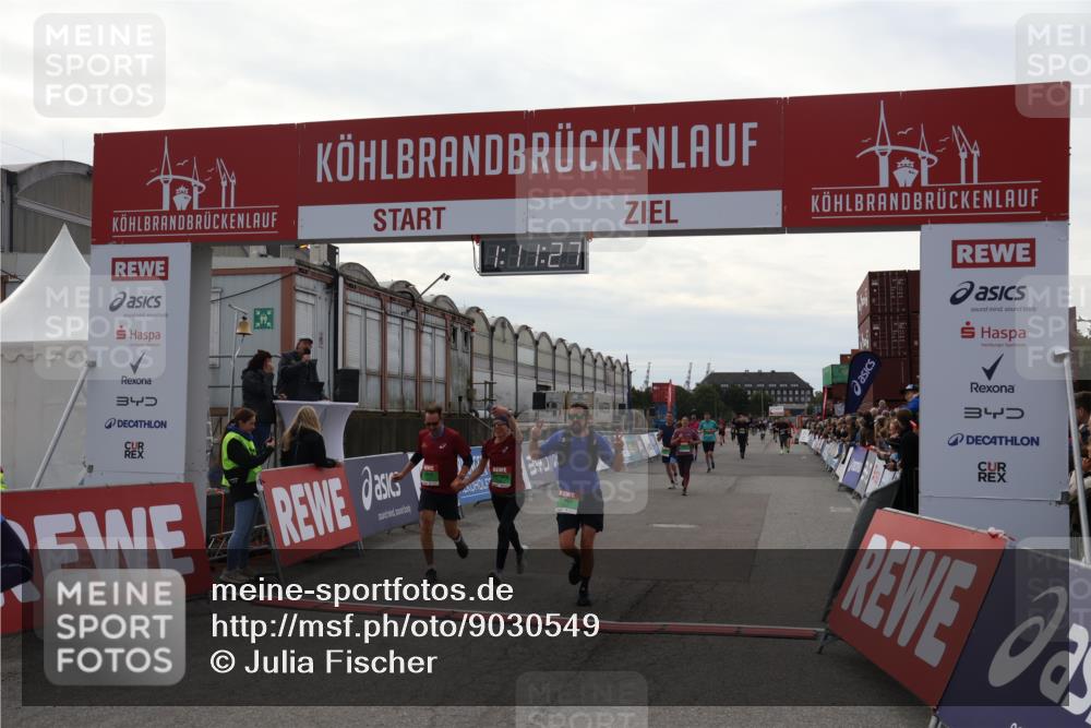 03.10.2025 - Köhlbrandbrückenlauf Julia Fischer http://msf.ph/oto/9030549 03.10.2025 16:11:28 Ziel 7350, 7373, 7472, 7515, 7765, 7895, 9067, 9068, 9597 meine-sportfotos.de