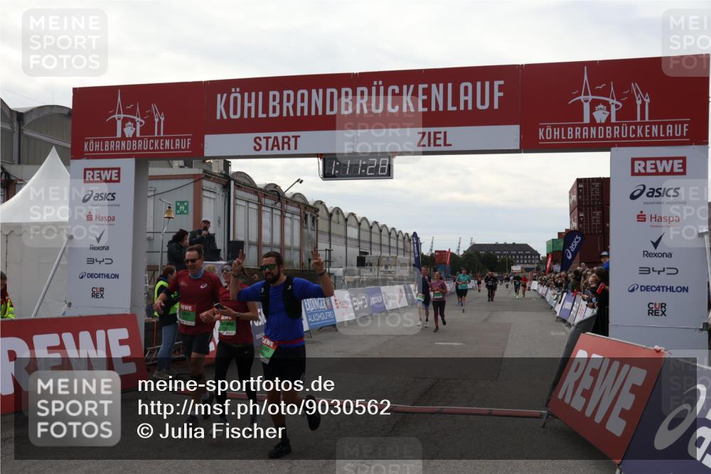03.10.2025 - Köhlbrandbrückenlauf Julia Fischer http://msf.ph/oto/9030562 03.10.2025 16:11:29 Ziel 7350, 7373, 7472, 7488, 7765, 7895, 9067, 9068, 9597 meine-sportfotos.de