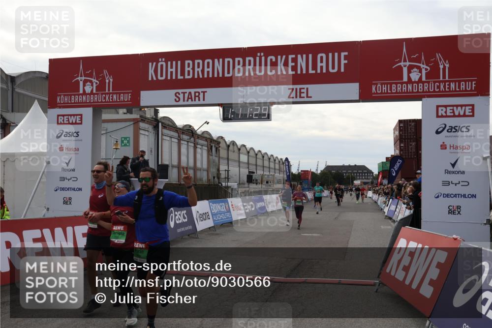 03.10.2025 - Köhlbrandbrückenlauf Julia Fischer http://msf.ph/oto/9030566 03.10.2025 16:11:30 Ziel 7350, 7373, 7472, 7488, 7765, 7895, 9067, 9068, 9597 meine-sportfotos.de
