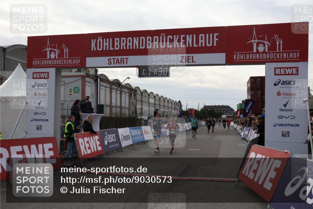 03.10.2025 - Köhlbrandbrückenlauf Julia Fischer http://msf.ph/oto/9030573 03.10.2025 16:11:31 Ziel 7350, 7373, 7472, 7488, 7765, 7895, 9067, 9068, 9597 meine-sportfotos.de