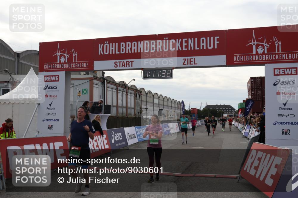 03.10.2025 - Köhlbrandbrückenlauf Julia Fischer http://msf.ph/oto/9030601 03.10.2025 16:11:33 Ziel 7350, 7373, 7407, 7467, 7472, 7488, 7765, 7895, 8938, 9597 meine-sportfotos.de