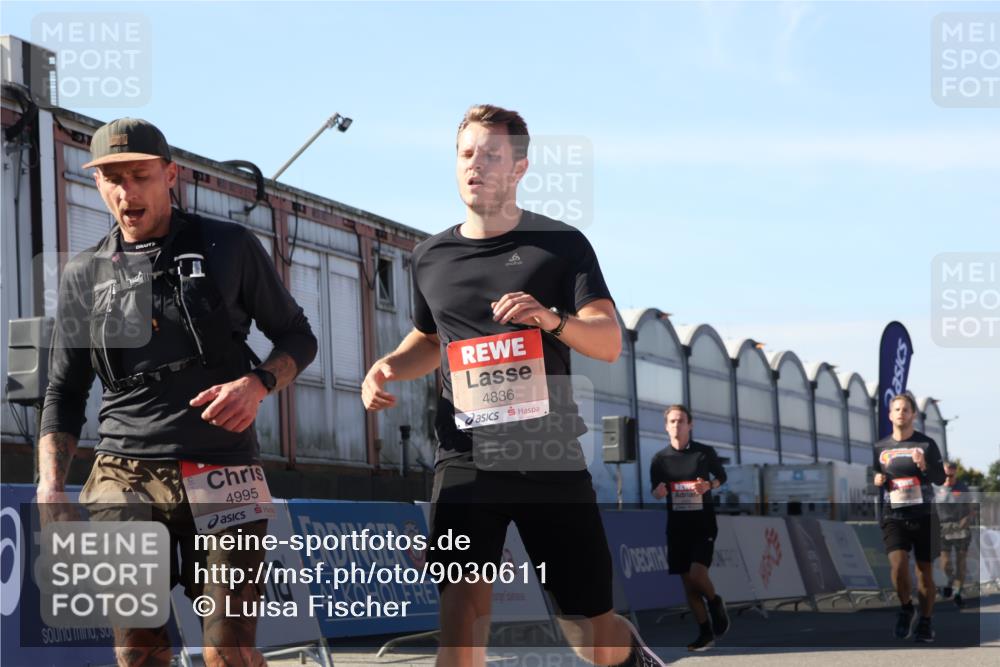 03.10.2025 - Köhlbrandbrückenlauf Luisa Fischer http://msf.ph/oto/9030611 03.10.2025 13:04:27 Ziel 4055, 4117, 4198, 4297, 4494, 4665, 4836, 4995, 5055, 6018, 6250, 6251, 6723, 6724 meine-sportfotos.de