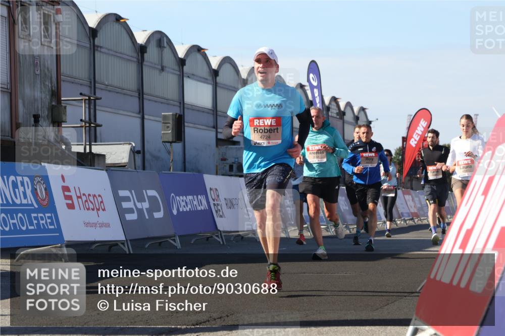 03.10.2025 - Köhlbrandbrückenlauf Luisa Fischer http://msf.ph/oto/9030688 03.10.2025 13:04:38 Ziel 4022, 4055, 4236, 4246, 4247, 4713, 4724, 4831, 5948, 6018, 6092, 6470 meine-sportfotos.de