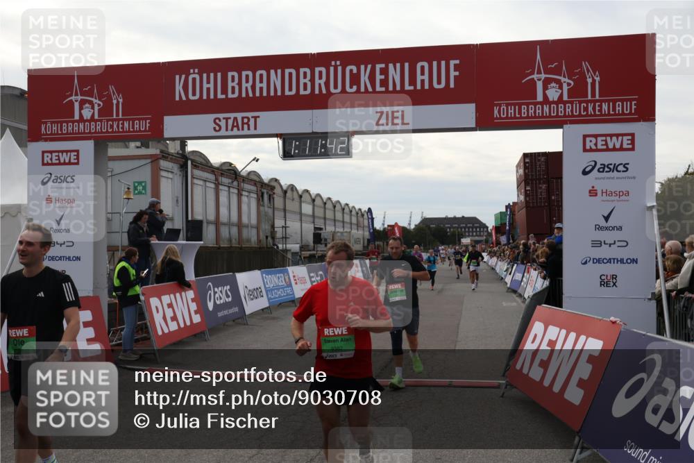 03.10.2025 - Köhlbrandbrückenlauf Julia Fischer http://msf.ph/oto/9030708 03.10.2025 16:11:43 Ziel 7196, 7330, 7407, 7419, 7467, 7488, 8774, 8938, 9200, 9202, 9382, 9392, 9634 meine-sportfotos.de