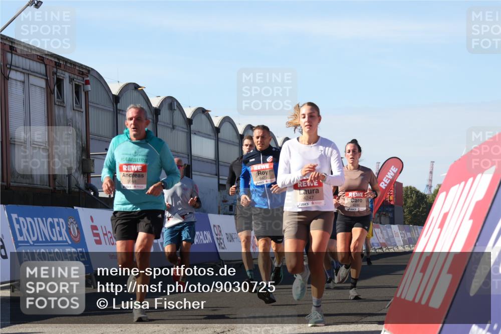 03.10.2025 - Köhlbrandbrückenlauf Luisa Fischer http://msf.ph/oto/9030725 03.10.2025 13:04:41 Ziel 4022, 4055, 4236, 4246, 4247, 4303, 4713, 4724, 4831, 5948, 5968, 6018, 6092, 6470 meine-sportfotos.de