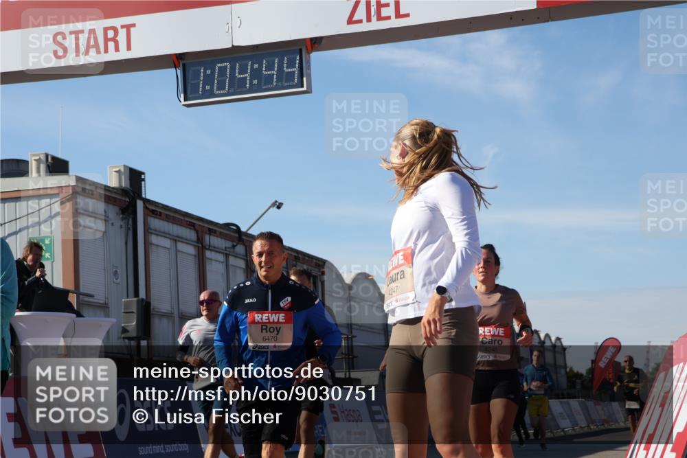 03.10.2025 - Köhlbrandbrückenlauf Luisa Fischer http://msf.ph/oto/9030751 03.10.2025 13:04:43 Ziel 4022, 4061, 4236, 4246, 4247, 4303, 4449, 4713, 4724, 4831, 5849, 5948, 5968, 6092, 6268, 6470, 6716 meine-sportfotos.de