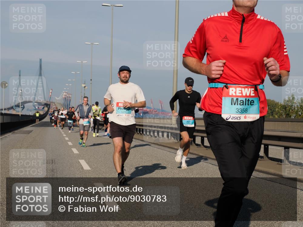 03.10.2025 - Köhlbrandbrückenlauf Fabian Wolf http://msf.ph/oto/9030783 03.10.2025 09:45:13 Position 3 1271, 3749, 3358 meine-sportfotos.de