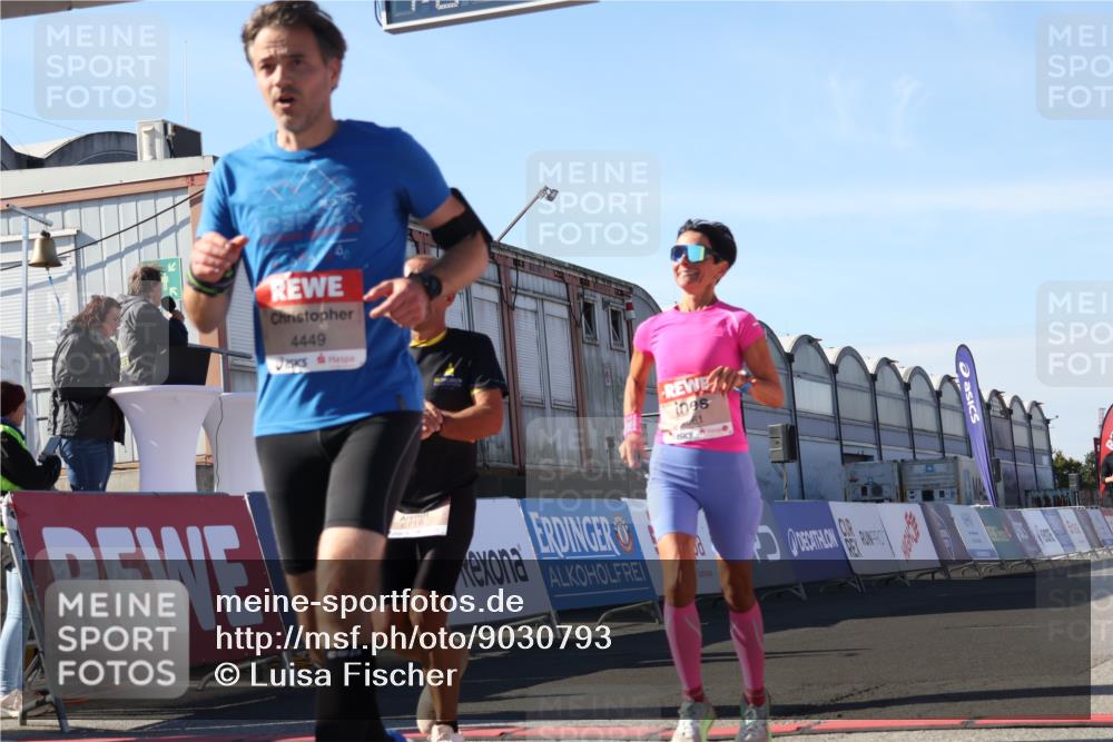 03.10.2025 - Köhlbrandbrückenlauf Luisa Fischer http://msf.ph/oto/9030793 03.10.2025 13:04:49 Ziel 4022, 4061, 4236, 4240, 4246, 4247, 4303, 4449, 4724, 4831, 5849, 5948, 5968, 6268, 6470, 6716 meine-sportfotos.de