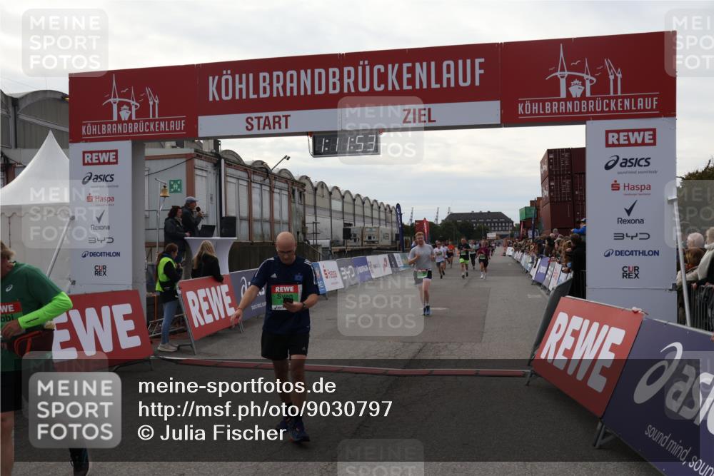 03.10.2025 - Köhlbrandbrückenlauf Julia Fischer http://msf.ph/oto/9030797 03.10.2025 16:11:53 Ziel 7330, 7419, 7469, 7533, 7658, 7961, 8005, 8096, 8954, 9200, 9202, 9244, 9392, 9634 meine-sportfotos.de