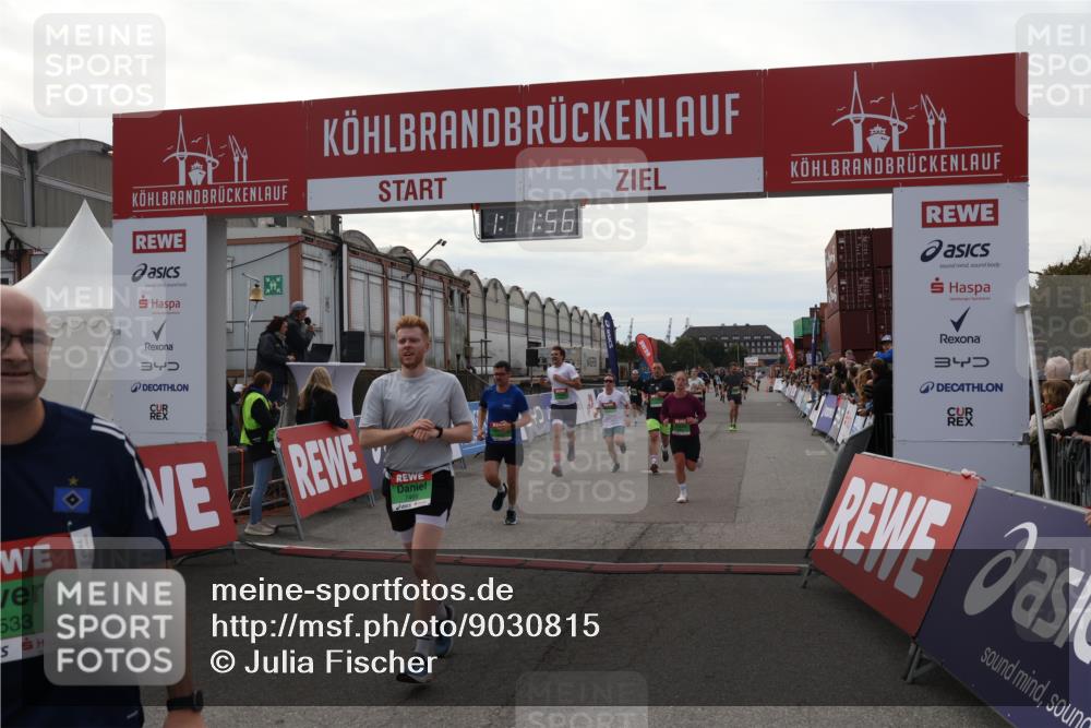 03.10.2025 - Köhlbrandbrückenlauf Julia Fischer http://msf.ph/oto/9030815 03.10.2025 16:11:57 Ziel 7122, 7419, 7469, 7533, 7566, 7613, 7658, 7757, 7961, 8005, 8096, 8110, 8954, 9202, 9244, 9392 meine-sportfotos.de