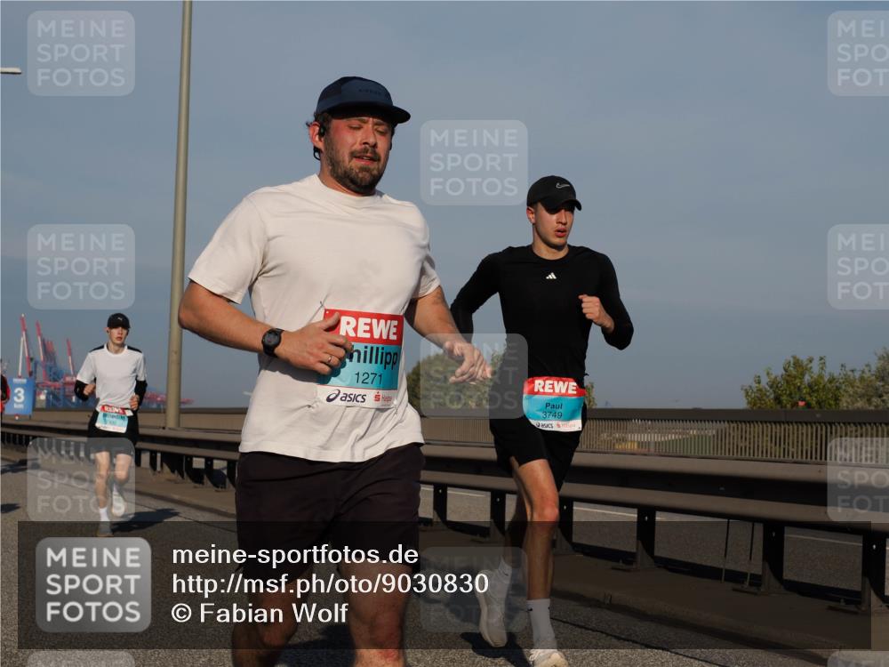 03.10.2025 - Köhlbrandbrückenlauf Fabian Wolf http://msf.ph/oto/9030830 03.10.2025 09:45:15 Position 3 1271, 3749 meine-sportfotos.de