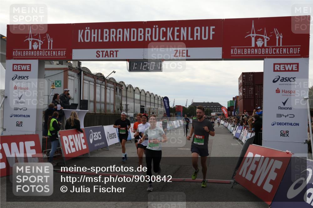 03.10.2025 - Köhlbrandbrückenlauf Julia Fischer http://msf.ph/oto/9030842 03.10.2025 16:12:01 Ziel 7122, 7463, 7469, 7533, 7566, 7613, 7757, 7961, 8005, 8096, 8110, 8259, 8569, 8954, 9159, 9244 meine-sportfotos.de