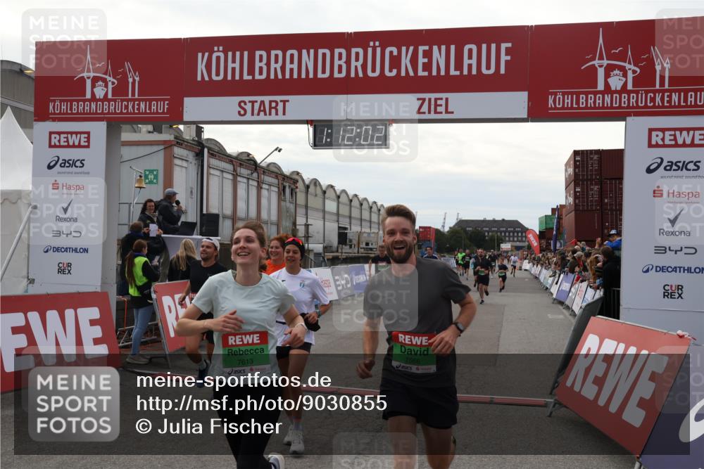 03.10.2025 - Köhlbrandbrückenlauf Julia Fischer http://msf.ph/oto/9030855 03.10.2025 16:12:02 Ziel 7122, 7463, 7469, 7566, 7613, 7757, 7961, 8005, 8096, 8110, 8259, 8569, 8954, 9159, 9244, 9399 meine-sportfotos.de