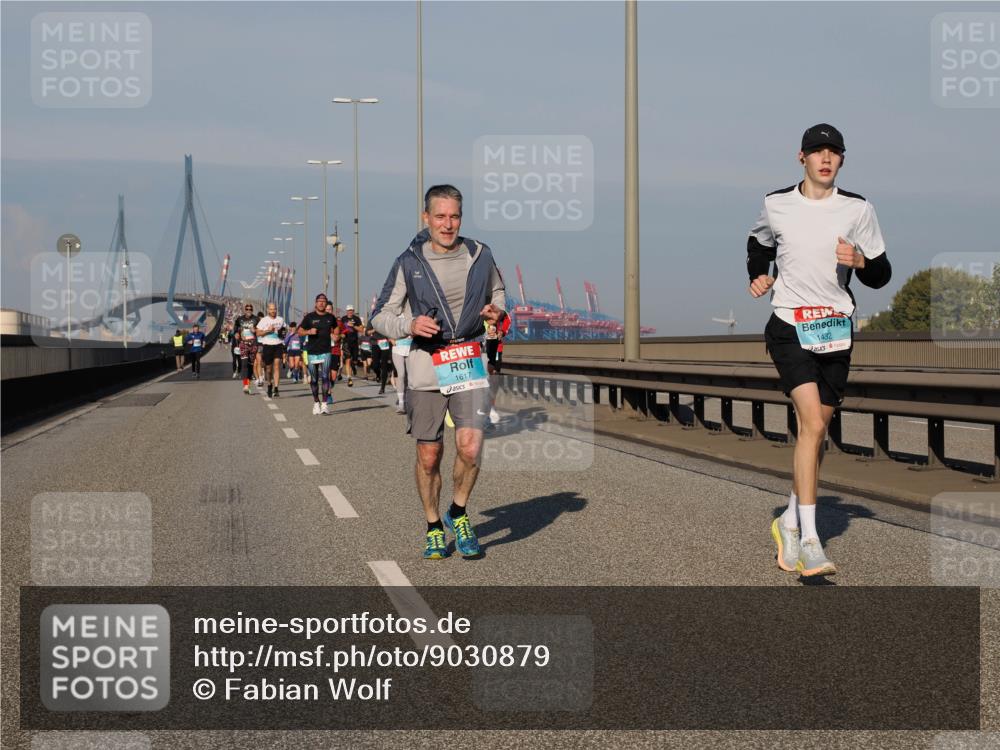 03.10.2025 - Köhlbrandbrückenlauf Fabian Wolf http://msf.ph/oto/9030879 03.10.2025 09:45:16 Position 3 161, 1432 meine-sportfotos.de