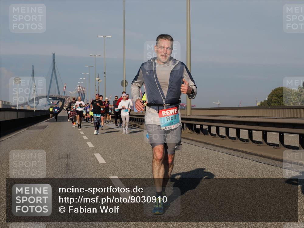 03.10.2025 - Köhlbrandbrückenlauf Fabian Wolf http://msf.ph/oto/9030910 03.10.2025 09:45:17 Position 3 1617 meine-sportfotos.de
