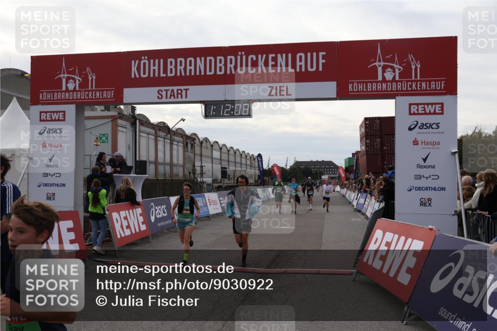 03.10.2025 - Köhlbrandbrückenlauf Julia Fischer http://msf.ph/oto/9030922 03.10.2025 16:12:09 Ziel 7122, 7404, 7463, 7468, 7566, 7613, 7757, 7825, 8088, 8110, 8259, 8569, 8939, 8951, 9159, 9399 meine-sportfotos.de