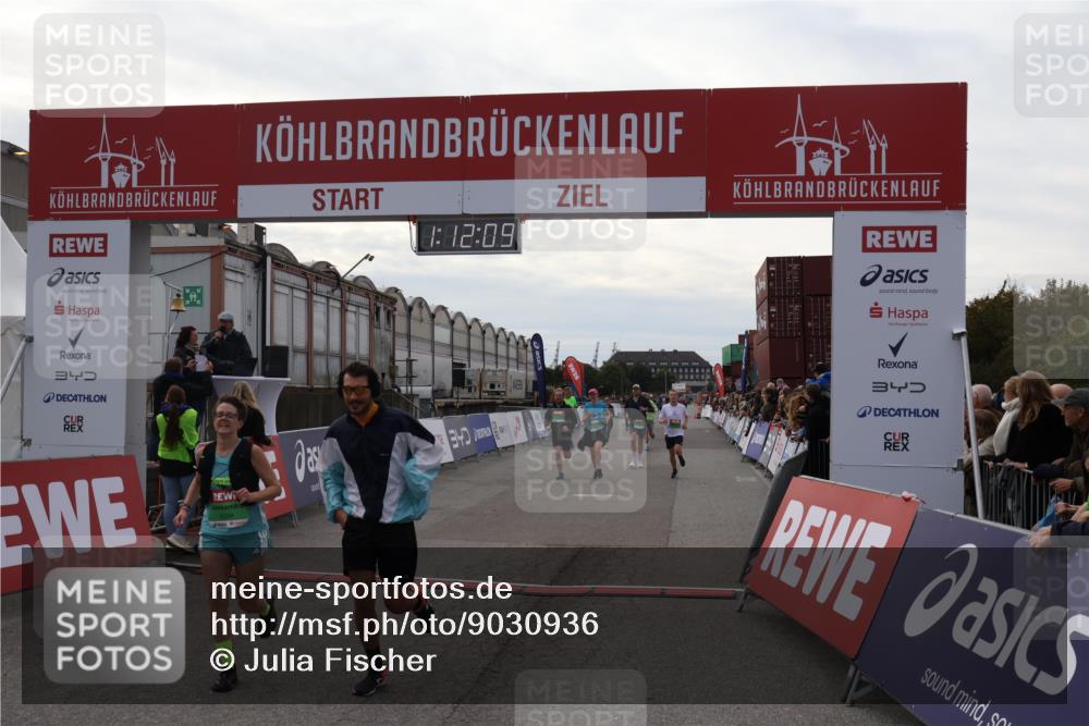 03.10.2025 - Köhlbrandbrückenlauf Julia Fischer http://msf.ph/oto/9030936 03.10.2025 16:12:10 Ziel 7122, 7404, 7463, 7468, 7566, 7613, 7757, 7825, 8088, 8110, 8259, 8569, 8939, 8951, 9159, 9399 meine-sportfotos.de