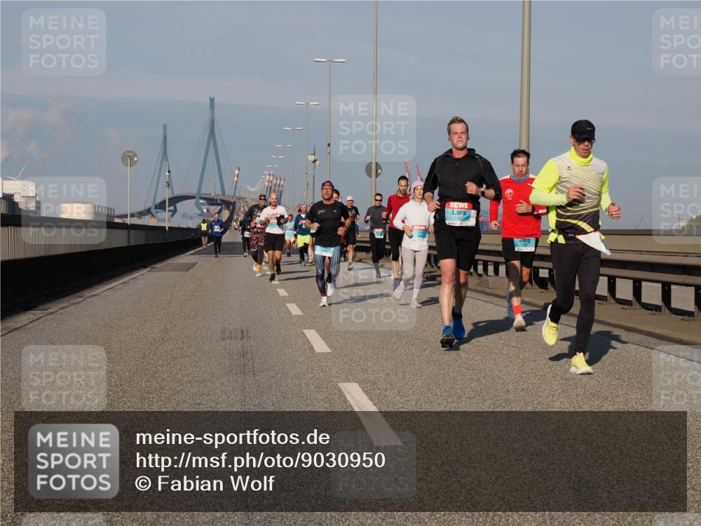 03.10.2025 - Köhlbrandbrückenlauf Fabian Wolf http://msf.ph/oto/9030950 03.10.2025 09:45:20 Position 3  meine-sportfotos.de