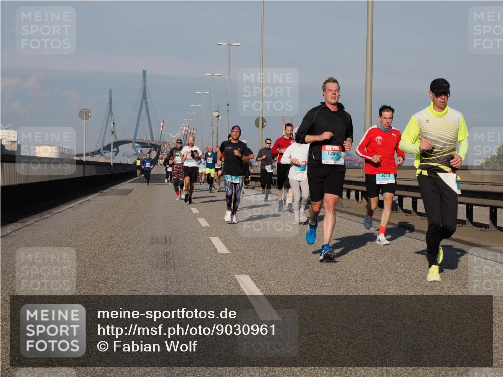 03.10.2025 - Köhlbrandbrückenlauf Fabian Wolf http://msf.ph/oto/9030961 03.10.2025 09:45:20 Position 3 1067 meine-sportfotos.de