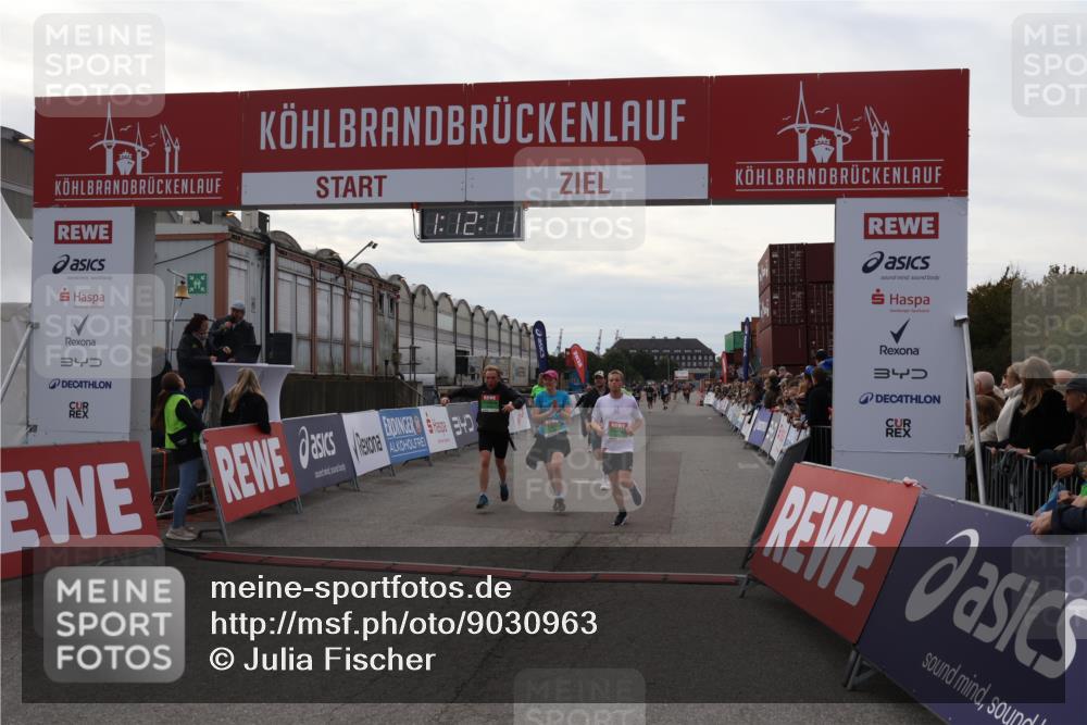 03.10.2025 - Köhlbrandbrückenlauf Julia Fischer http://msf.ph/oto/9030963 03.10.2025 16:12:12 Ziel 7404, 7463, 7468, 7615, 7762, 7825, 8088, 8259, 8569, 8939, 8951, 9159, 9399 meine-sportfotos.de