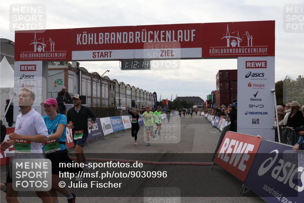 03.10.2025 - Köhlbrandbrückenlauf Julia Fischer http://msf.ph/oto/9030996 03.10.2025 16:12:15 Ziel 7404, 7463, 7468, 7615, 7762, 7825, 8088, 8259, 8569, 8939, 8951, 9159, 9399 meine-sportfotos.de