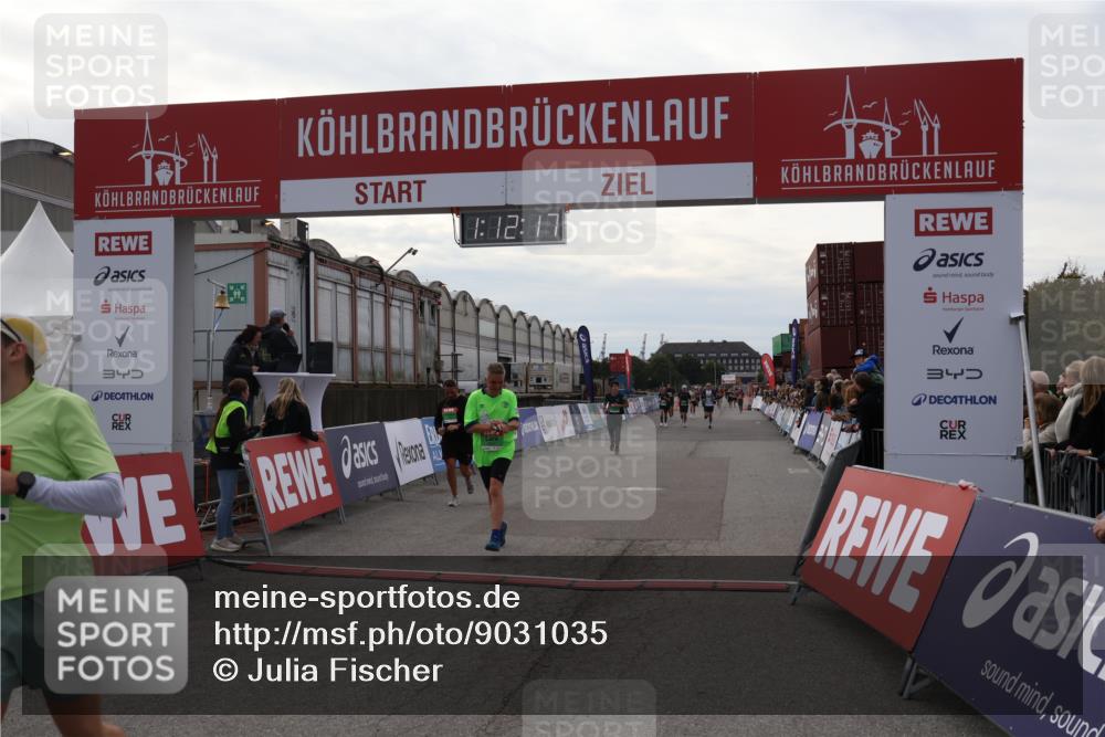 03.10.2025 - Köhlbrandbrückenlauf Julia Fischer http://msf.ph/oto/9031035 03.10.2025 16:12:17 Ziel 7404, 7468, 7615, 7762, 7825, 8088, 8501, 8939, 8951, 9399 meine-sportfotos.de
