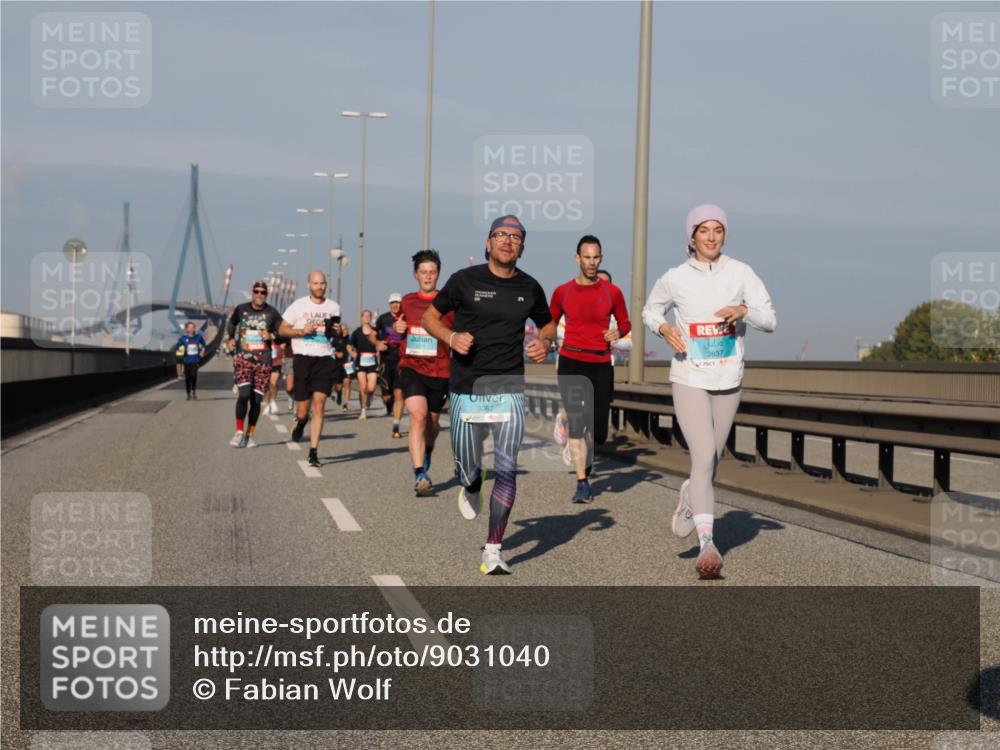 03.10.2025 - Köhlbrandbrückenlauf Fabian Wolf http://msf.ph/oto/9031040 03.10.2025 09:45:23 Position 3 3087, 3837 meine-sportfotos.de