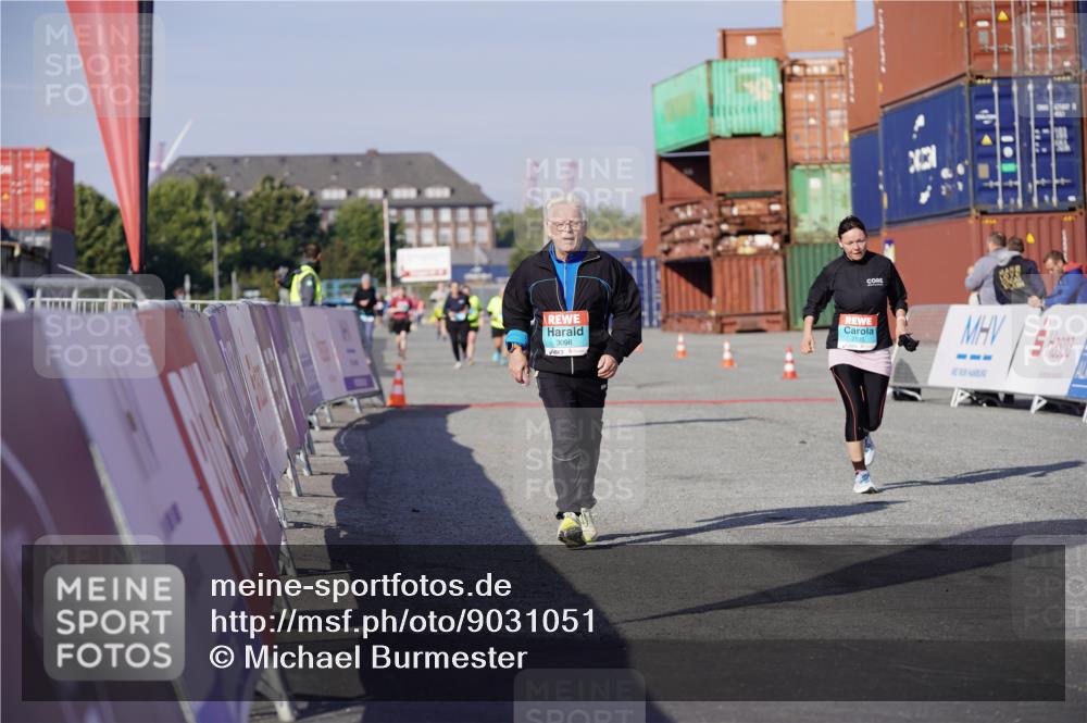 03.10.2025 - Köhlbrandbrückenlauf Michael Burmester http://msf.ph/oto/9031051 03.10.2025 10:36:39 Ziel 2473, 2535, 2780, 3096, 3311 meine-sportfotos.de