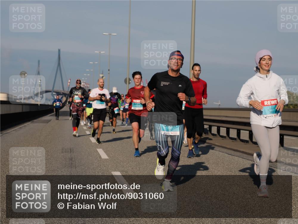 03.10.2025 - Köhlbrandbrückenlauf Fabian Wolf http://msf.ph/oto/9031060 03.10.2025 09:45:24 Position 3 1075, 3087, 3837 meine-sportfotos.de