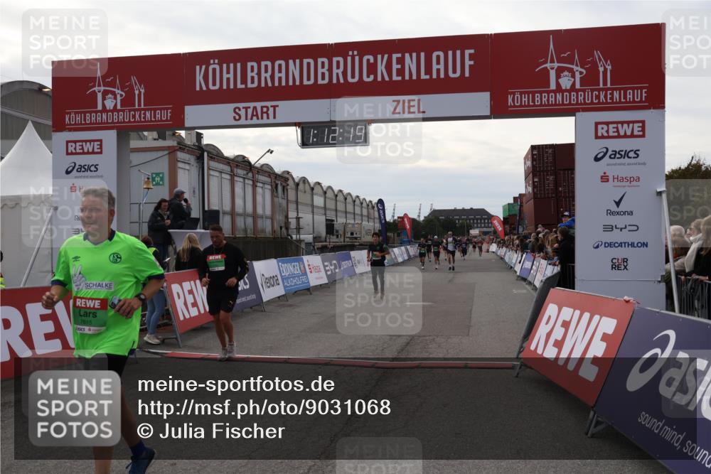 03.10.2025 - Köhlbrandbrückenlauf Julia Fischer http://msf.ph/oto/9031068 03.10.2025 16:12:20 Ziel 7404, 7468, 7615, 7762, 7825, 8088, 8501, 8939, 8951, 9359 meine-sportfotos.de