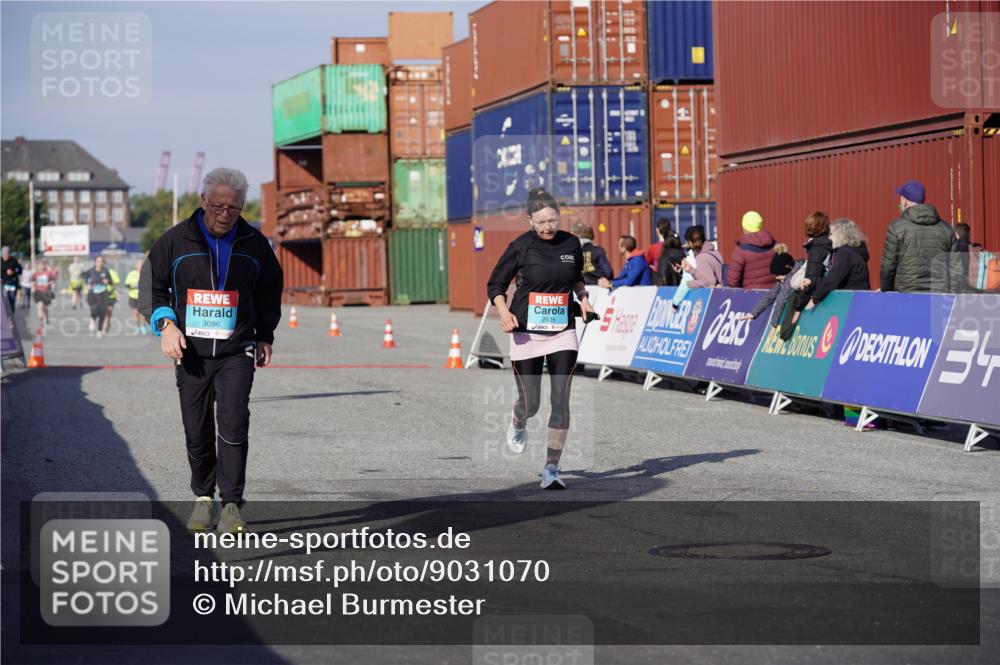 03.10.2025 - Köhlbrandbrückenlauf Michael Burmester http://msf.ph/oto/9031070 03.10.2025 10:36:40 Ziel 2473, 2535, 3096 meine-sportfotos.de