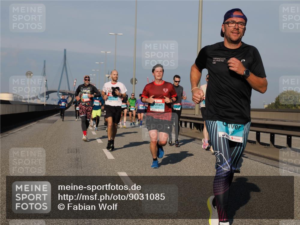 03.10.2025 - Köhlbrandbrückenlauf Fabian Wolf http://msf.ph/oto/9031085 03.10.2025 09:45:24 Position 3 2788, 1075, 087 meine-sportfotos.de