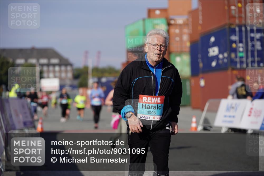 03.10.2025 - Köhlbrandbrückenlauf Michael Burmester http://msf.ph/oto/9031095 03.10.2025 10:36:42 Ziel 2473, 2535, 3096 meine-sportfotos.de
