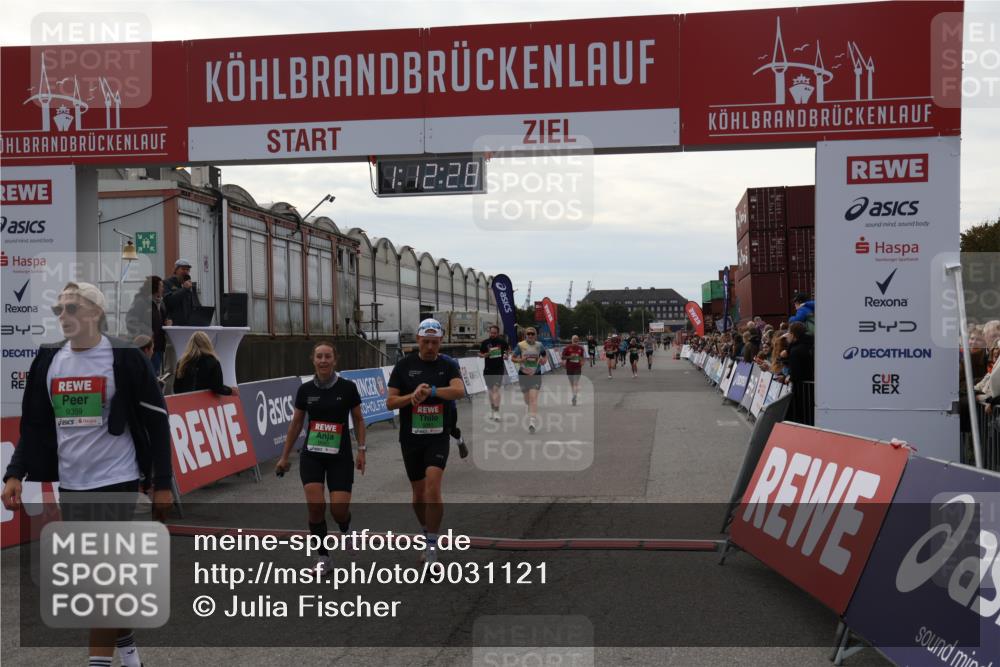 03.10.2025 - Köhlbrandbrückenlauf Julia Fischer http://msf.ph/oto/9031121 03.10.2025 16:12:28 Ziel 7654, 7688, 7762, 8501, 8901, 9060, 9061, 9359, 9454, 9677 meine-sportfotos.de