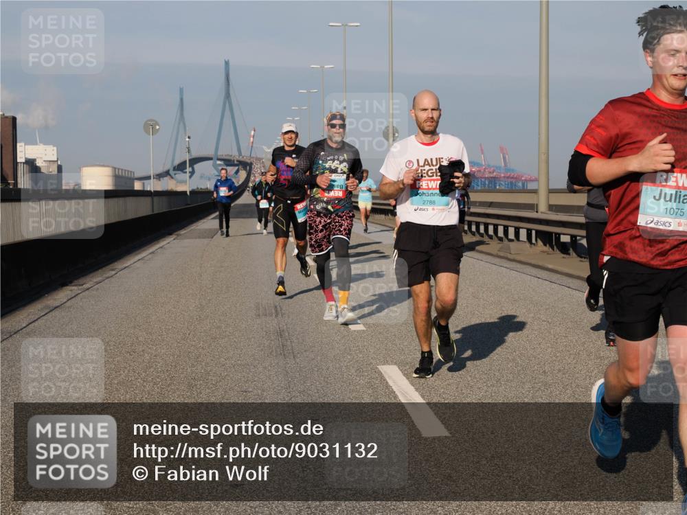 03.10.2025 - Köhlbrandbrückenlauf Fabian Wolf http://msf.ph/oto/9031132 03.10.2025 09:45:26 Position 3 2788, 1075 meine-sportfotos.de