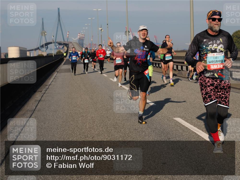 03.10.2025 - Köhlbrandbrückenlauf Fabian Wolf http://msf.ph/oto/9031172 03.10.2025 09:45:28 Position 3 10, 1063 meine-sportfotos.de