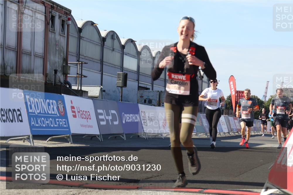 03.10.2025 - Köhlbrandbrückenlauf Luisa Fischer http://msf.ph/oto/9031230 03.10.2025 13:05:37 Ziel 4011, 4062, 4161, 4278, 4296, 4332, 4384, 5468, 5676, 6281, 6786, 6787 meine-sportfotos.de
