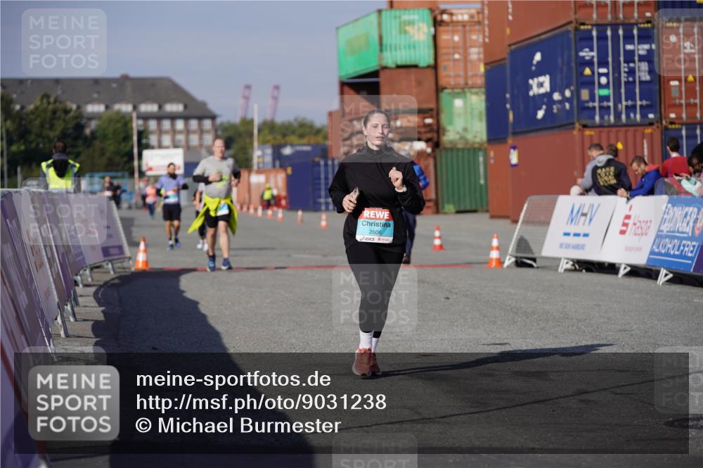 03.10.2025 - Köhlbrandbrückenlauf Michael Burmester http://msf.ph/oto/9031238 03.10.2025 10:37:08 Ziel 2153, 2606 meine-sportfotos.de