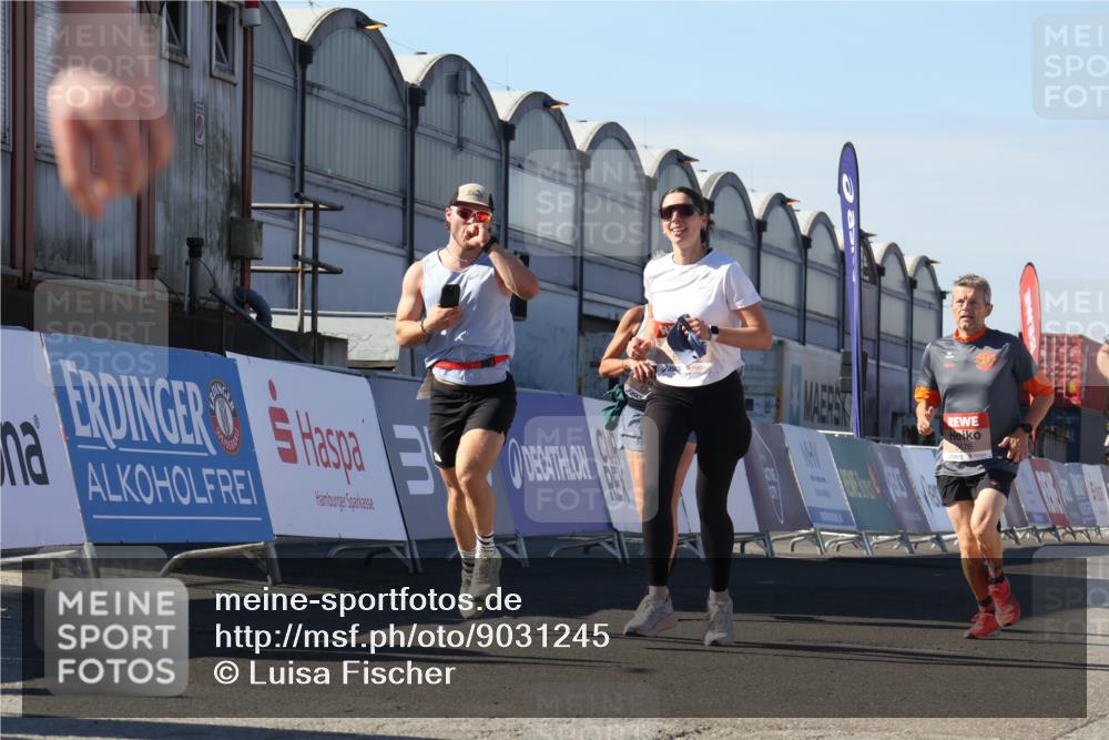03.10.2025 - Köhlbrandbrückenlauf Luisa Fischer http://msf.ph/oto/9031245 03.10.2025 13:05:38 Ziel 4011, 4062, 4161, 4278, 4296, 4332, 4384, 5468, 5676, 6281, 6786, 6787 meine-sportfotos.de
