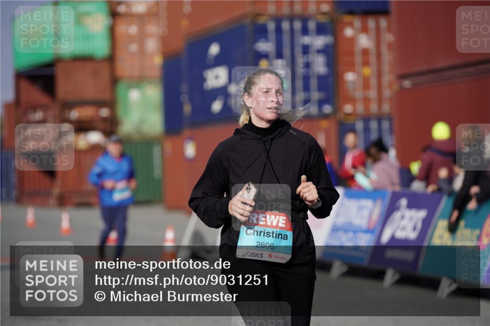 03.10.2025 - Köhlbrandbrückenlauf Michael Burmester http://msf.ph/oto/9031251 03.10.2025 10:37:09 Ziel 2153, 2487, 2606 meine-sportfotos.de