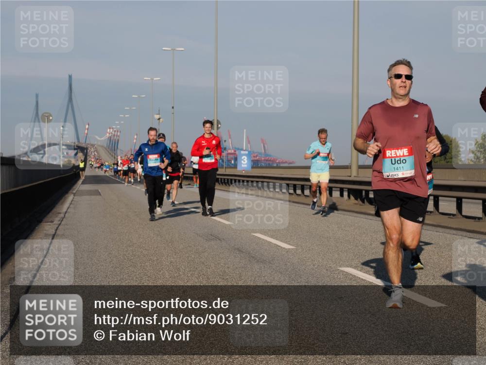 03.10.2025 - Köhlbrandbrückenlauf Fabian Wolf http://msf.ph/oto/9031252 03.10.2025 09:45:32 Position 3 3, 1411 meine-sportfotos.de
