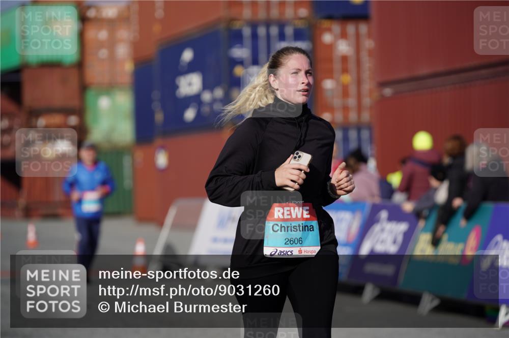 03.10.2025 - Köhlbrandbrückenlauf Michael Burmester http://msf.ph/oto/9031260 03.10.2025 10:37:10 Ziel 2153, 2487, 2606 meine-sportfotos.de