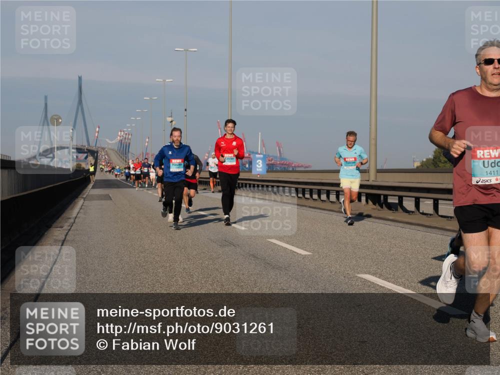 03.10.2025 - Köhlbrandbrückenlauf Fabian Wolf http://msf.ph/oto/9031261 03.10.2025 09:45:32 Position 3 3, 1411 meine-sportfotos.de
