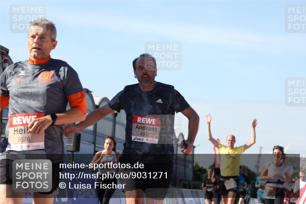 03.10.2025 - Köhlbrandbrückenlauf Luisa Fischer http://msf.ph/oto/9031271 03.10.2025 13:05:41 Ziel 4062, 4133, 4161, 4278, 4296, 4332, 4384, 4467, 4564, 4599, 5468, 5676, 5964, 6281, 6786, 6787 meine-sportfotos.de
