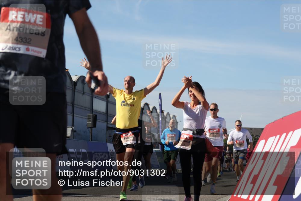 03.10.2025 - Köhlbrandbrückenlauf Luisa Fischer http://msf.ph/oto/9031302 03.10.2025 13:05:44 Ziel 4066, 4133, 4278, 4290, 4296, 4332, 4335, 4336, 4413, 4467, 4564, 4599, 5468, 5676, 5964, 6281, 6631, 6642, 6786, 6787 meine-sportfotos.de