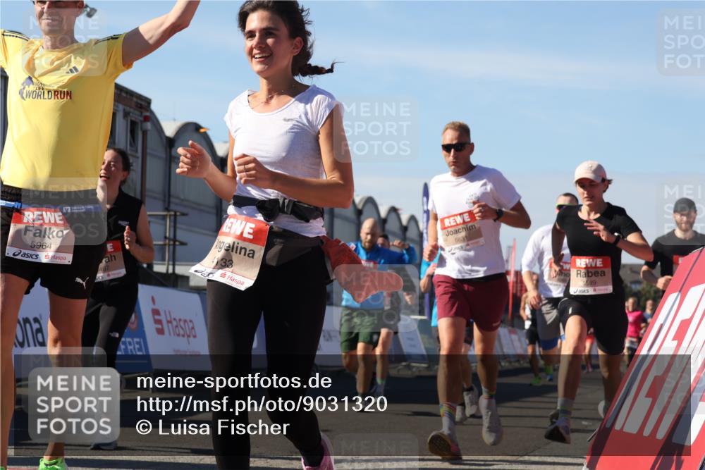 03.10.2025 - Köhlbrandbrückenlauf Luisa Fischer http://msf.ph/oto/9031320 03.10.2025 13:05:46 Ziel 4066, 4133, 4290, 4296, 4332, 4335, 4336, 4413, 4467, 4564, 4599, 4643, 5676, 5964, 6281, 6631, 6642, 6786, 6787 meine-sportfotos.de